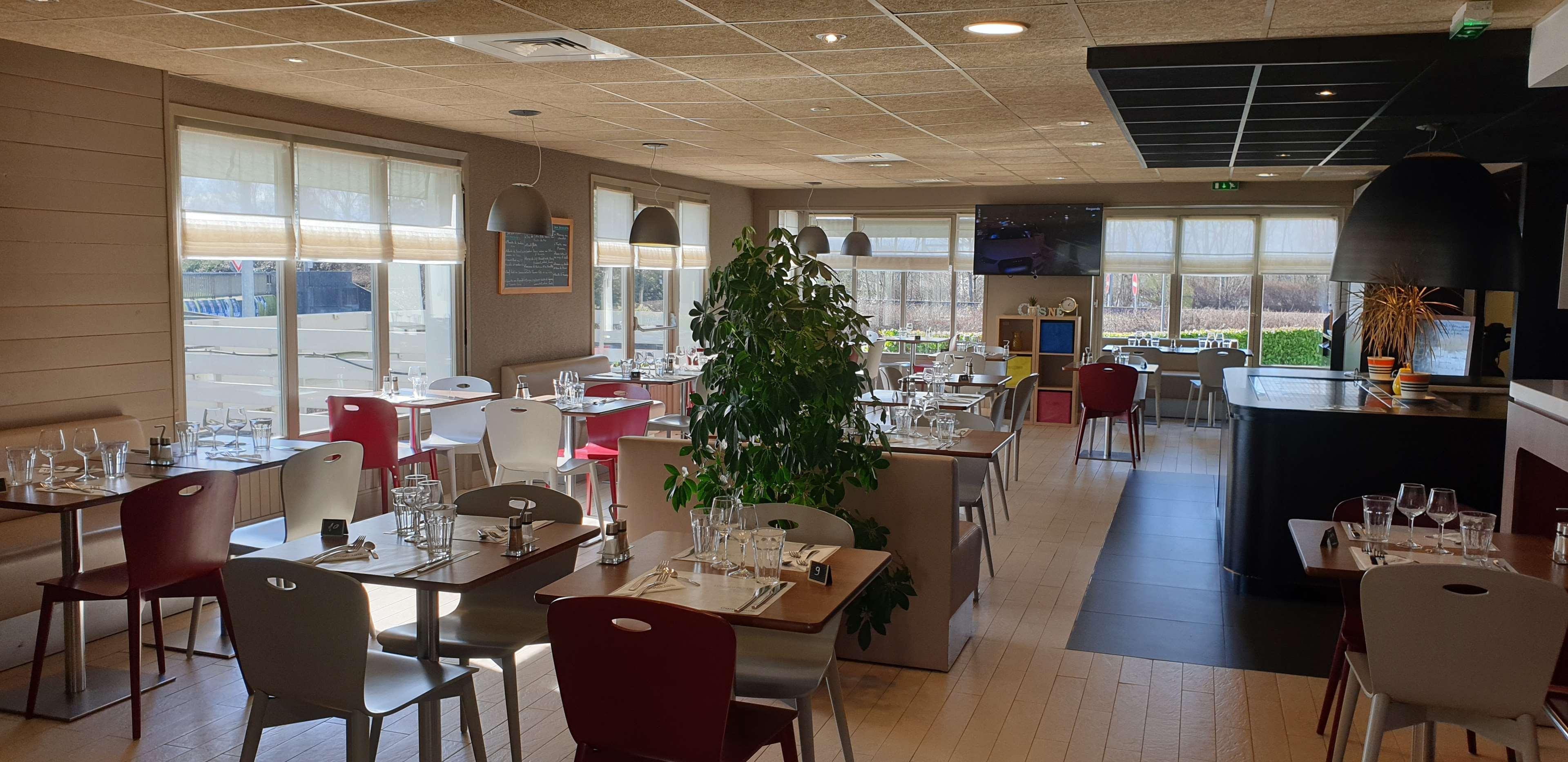 Hotel Campanile Besançon Nord Ecole Valentin Miserey-Salines Esterno foto